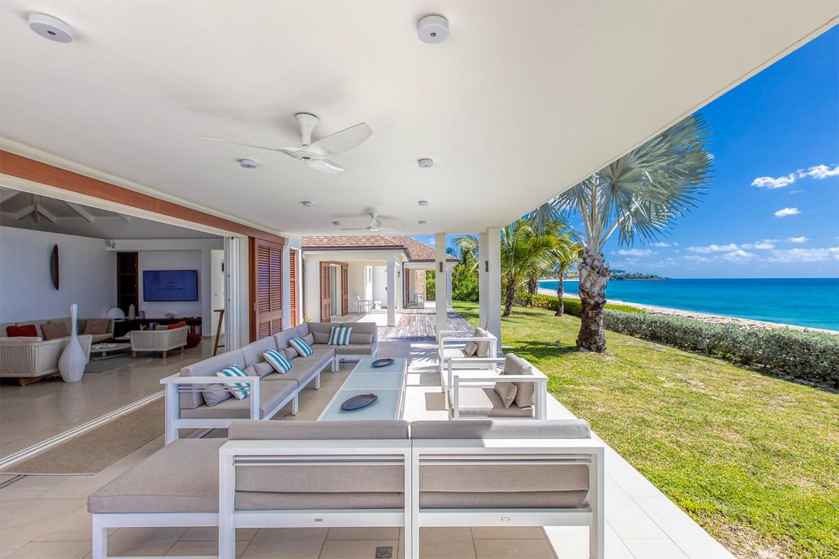 Luxury Beach Front Villa rental - Outdoor living room area